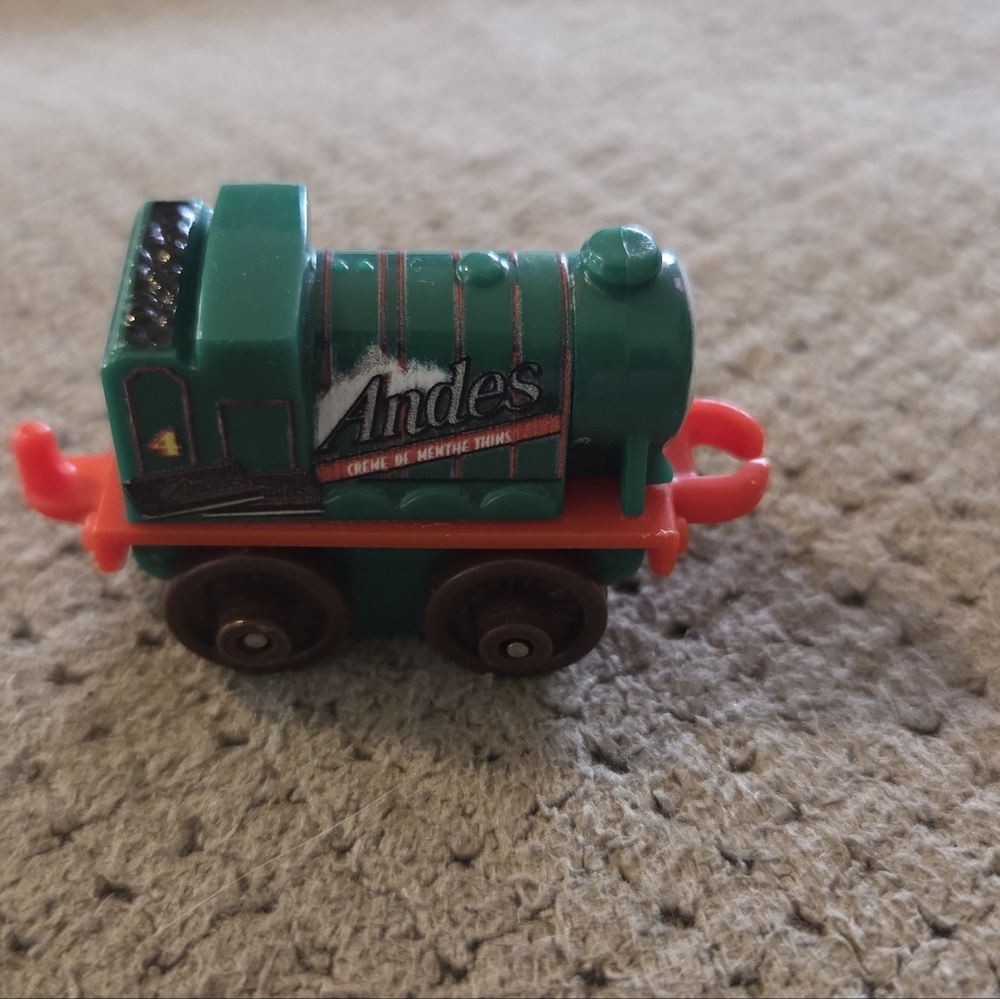 Thomas & Friends Minis Engine - Andes  Mint theme train 2" 2014 - Picture 3 of 10